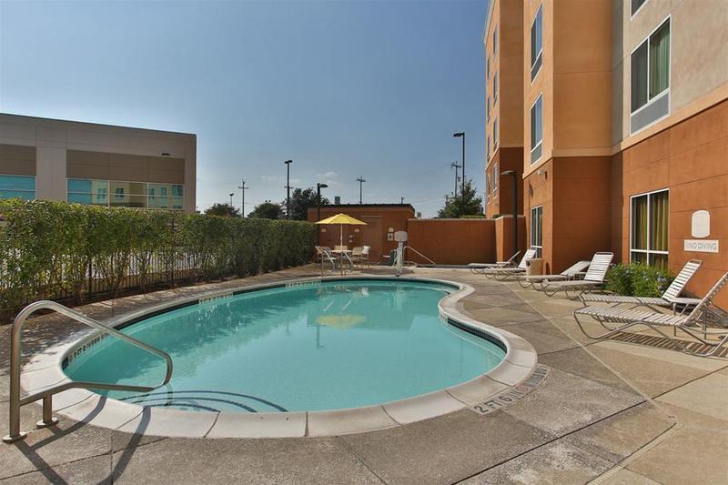 Fairfield Inn And Suites By Marriott San Antonio Northeast / Schertz / Rafb Exterior foto